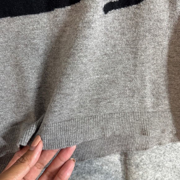 Leo & Ugo Paris Gray Sweater Women’s Black Cat Bow Graphic Long Sleeve Size 4 - Picture 8 of 15